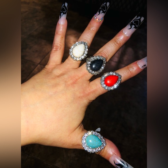 BEAUTIFUL BIG GEM RHINESTONE RINGS NEW🔥 - Picture 3 of 15